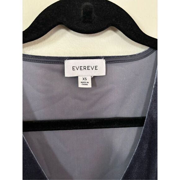 Evereve Fiona Velvet Dress SZ XS Blue Gray Tiered Pockets Long Sleeve V Neck - Picture 4 of 8